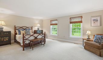 16 Storybrook Ln, Amherst, NH 03031