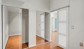 2451 MIDTOWN Ave 1611, Alexandria, VA 22303