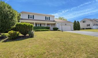4 Karen Ln, Bristol, RI 02809