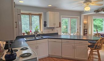 72 Green Mdw, Brattleboro, VT 05301