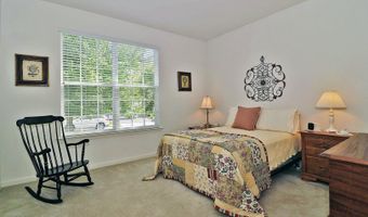 3 Battery Ct, Barnegat, NJ 08005