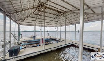 495 Shore Dr, Big Sandy, TN 38221