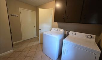 1806 Lawrence St, Bentonville, AR 72712