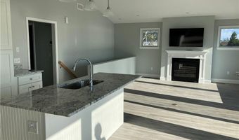 47 Tuckerman Ave, Middletown, RI 02842