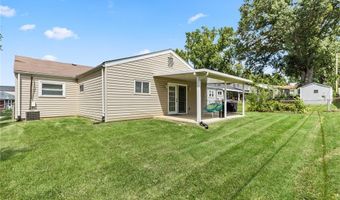6334 Hurstgreen Ln, Affton, MO 63123