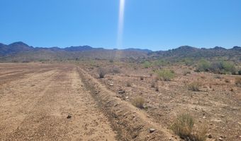 S Date Creek Road, Congress, AZ 85332