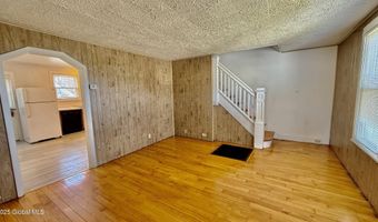 3 Hayes Pl, Amsterdam, NY 12010