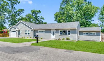 332 Beach Ave, Beachwood, NJ 08722
