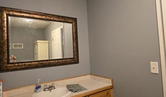 514 Guthery St, Ava, MO 65608