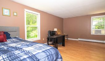 20 Locke Hill Ln, Barrington, NH 03825
