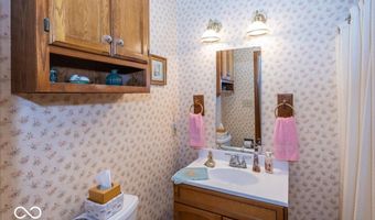 6943 Arjay Dr, Indianapolis, IN 46217
