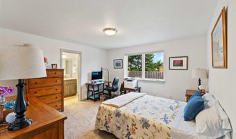 822 SPYGLASS Dr, Bandon, OR 97411