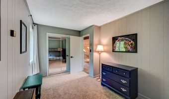 227 Valley View Dr, Albrightsville, PA 18210
