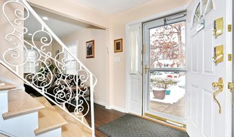 277 Saddle River Rd, Airmont, NY 10952