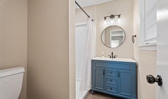 1050 Grandview Dr, Bartlesville, OK 74006