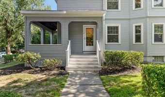 9 Spruce St, Belmont, MA 02478