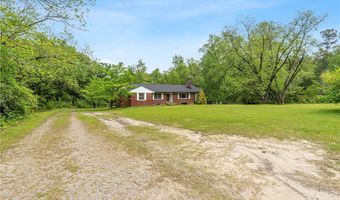 621 Bethesda Ave, Aberdeen, NC 28315