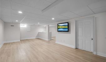 10 San Mateo Ct, Amherst, NY 14051