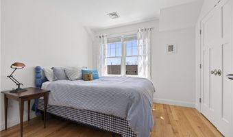 110 Sea View Ave, North Kingstown, RI 02852