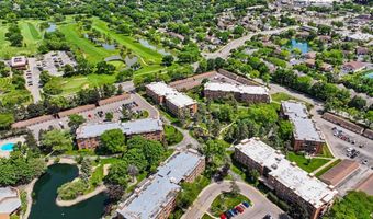 1227 S Old Wilke Rd 210, Arlington Heights, IL 60005