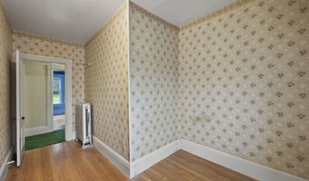 34-36 Crandall St, Adams, MA 01220