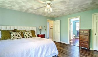 235 Holly Hills Ln, North Kingstown, RI 02874
