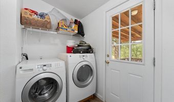 16605 Lassen Ave, Anderson, CA 96007