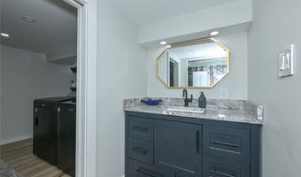 4135 State Park Dr, Akron, OH 44319