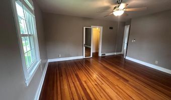 1207 8th St, Aurora, NE 68818