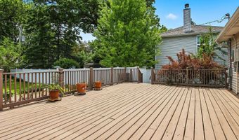 615 Highland Ave, Antioch, IL 60002