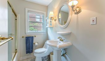 1925 Norway Rd, Ann Arbor, MI 48104