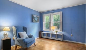 4 Clark Island Rd, Amherst, NH 03031