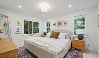 586 Kuehnle Ave, Ann Arbor, MI 48103
