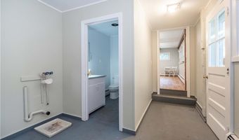 279 Fenn Rd, Cheshire, CT 06410