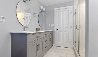 418 Mystic St, Arlington, MA 02474
