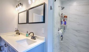 296 Twin Brook Ln, Coventry, RI 02816