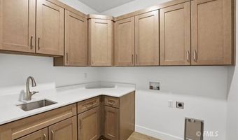 422 S Carling St, Colorado City, AZ 86021