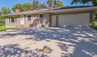 1007 Ruby St NW, Alexandria, MN 56308