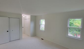 342 Country Ln, Algonquin, IL 60102