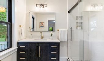 540 Middle Hwy, Barrington, RI 02806