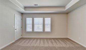 212 Station Overlook Dr, Auburn, GA 30011