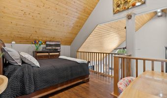 3192 NW Golf View Dr, Bend, OR 97703