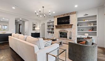 220 Bearclaw Cir, Aledo, TX 76008