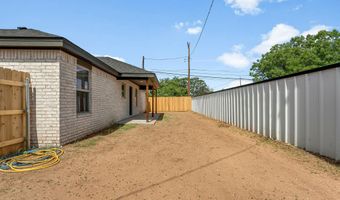 704 11th St, Abernathy, TX 79311