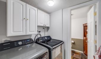 7370 Devinney Ct, Arvada, CO 80005