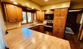 407 NE 17th Ave, Aberdeen, SD 57401