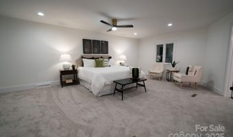4901 Pine Ridge Rd, Charlotte, NC 28226