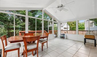 4525 N CHELSEA Ln, Bethesda, MD 20814