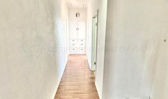 305 W. Broadway Ave, Tulia, TX 79088