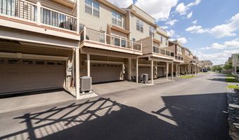 22489 NAUGATUCK Sq, Ashburn, VA 20148